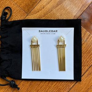 Baublebar Earrings with Peal design